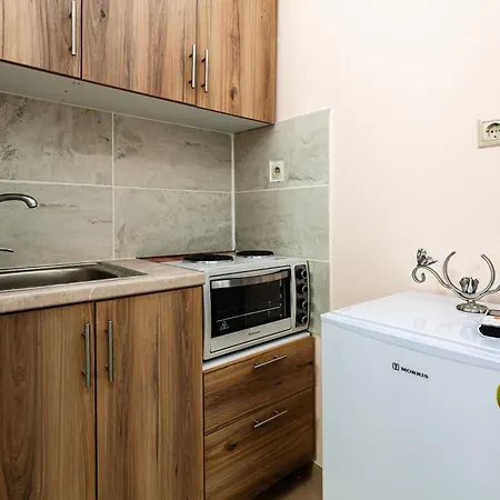 Apartmán στούντιο στη στοά βαρβουτσή #3 *