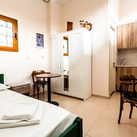 Apartmán στούντιο στη στοά βαρβουτσή #3 *