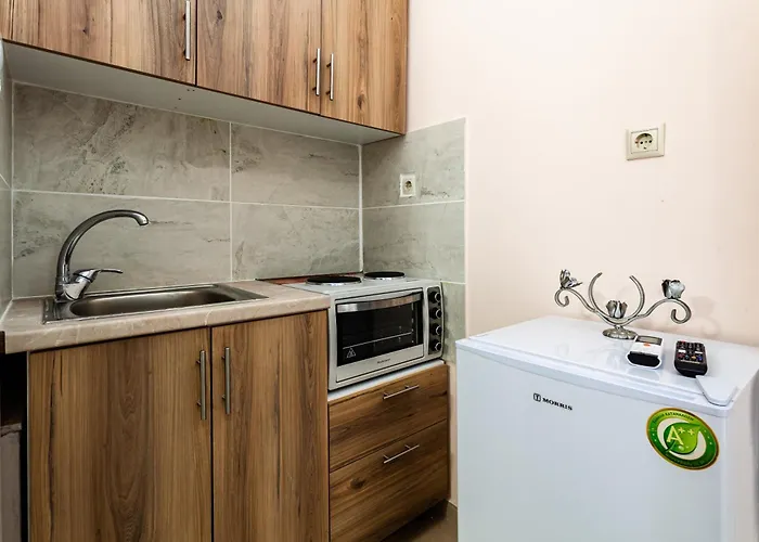 דירה στούντιο στη στοά βαρβουτσή #3 *